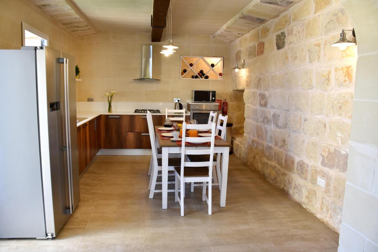 Willa Four Winds Farmhouse Birżebbuġa Zewnętrze zdjęcie